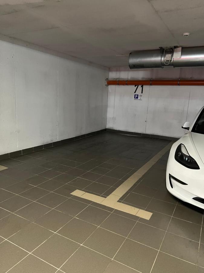 Astra Urban Garden Apartment, 2 Garage Parking Spaces Загреб Екстер'єр фото
